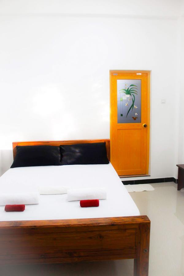 The City Tourist Hotel Anuradhapura Exterior foto